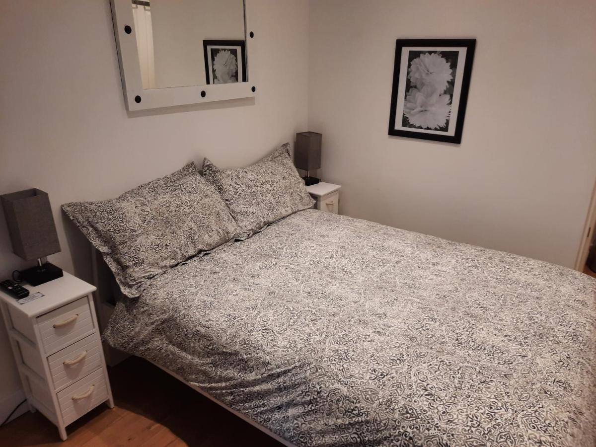 Lovely Home With Full En-Suite Double Bed Rooms Reading Exterior photo
